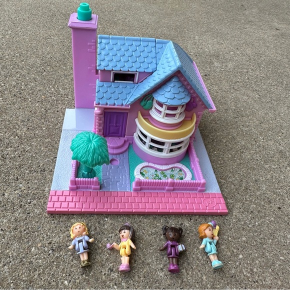 polly pocket Other - Polly Pocket Vintage Bay Window House With Dolls